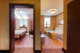 Отель Hotel Skarbek Любин Апартаменты с 1 спальней-2